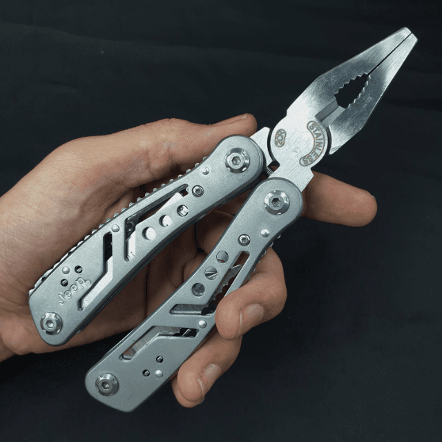 Jeep Multi-tool