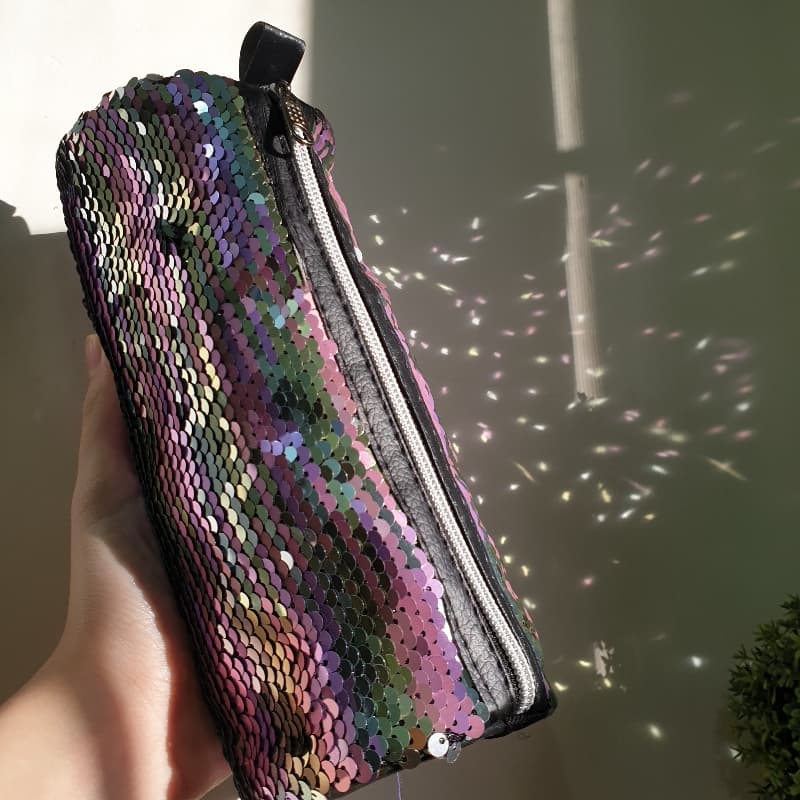 Sequin pouch 2