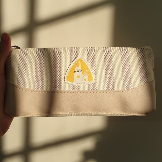 Skin Pouch